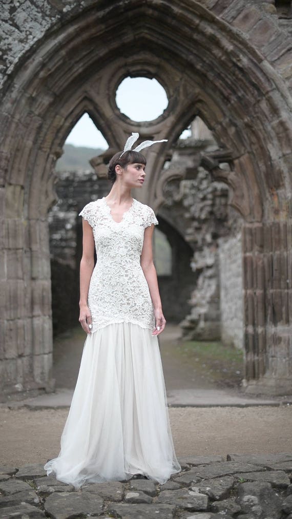 SAMPLE SALE Willow wedding gown | Etsy