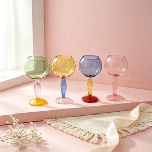 Copa de cristal con tallo de dos estilos diferentes y colores variados, resistente al calor, de borosilicato, para vino y agua, cristalería en colores pastel, decoración para cocina y bar, regalo.