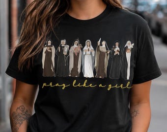 Santa católica ora como una niña (PNG digital), diseño de mujer de fe cristiana, camiseta religiosa imprimible