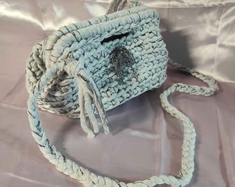 Silver-grey click-clack bags