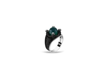 Anillo redondo de plata de ley 925 con ágata verde para hombre: diseño Dark Royal Crown.
