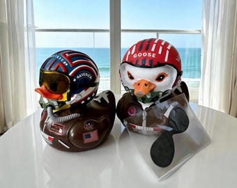 Pato del 250 aniversario de la Independencia, regalo para fans del cine de los 80, patito de goma Maverick Pilot - juguete de aviador coleccionable, 40 aniversario de Top Gun
