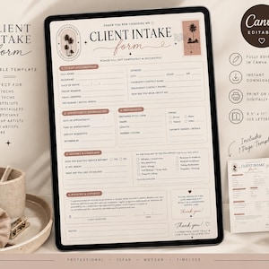 Puede incluir: Una tableta digital que muestra una plantilla de formulario de admisión de clientes con fondo beige y texto marrón oscuro. El formulario incluye secciones para información del cliente, detalles de citas, preferencias, historial y políticas.