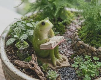 Reading Frog Figurine, Whimsical Resin Garden Decor, Miniature Book Lover Statue