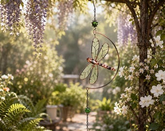 Windspiel mit Libelle aus Kupfer, hängende Gartendekoration, Flügel aus Buntglas, Glocke aus Eisen, Außendekoration, Naturgeschenk für Veranda oder Balkon