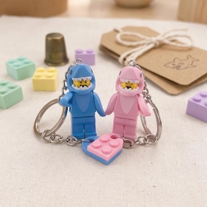 Matching Shark Keychains for Couples, Cute Cartoon Shark Relationship Gifts, Anniversary Gift for Boyfriend/Girlfriend