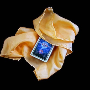 Paño de Tarot de Seda Dorada Suave - Paño de Altar - Teñido a Mano 50x50 cm... 100 % Seda