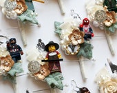 x1 Any Minature figure, super hero, Boutonnieres, Geek, Buttonholes, Wedding boutonnière, alternative, comics, wedding corsage custom design