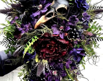 Ramo floral en cascada con calavera de cuervo artificial X1, flores de boda, estilo gótico