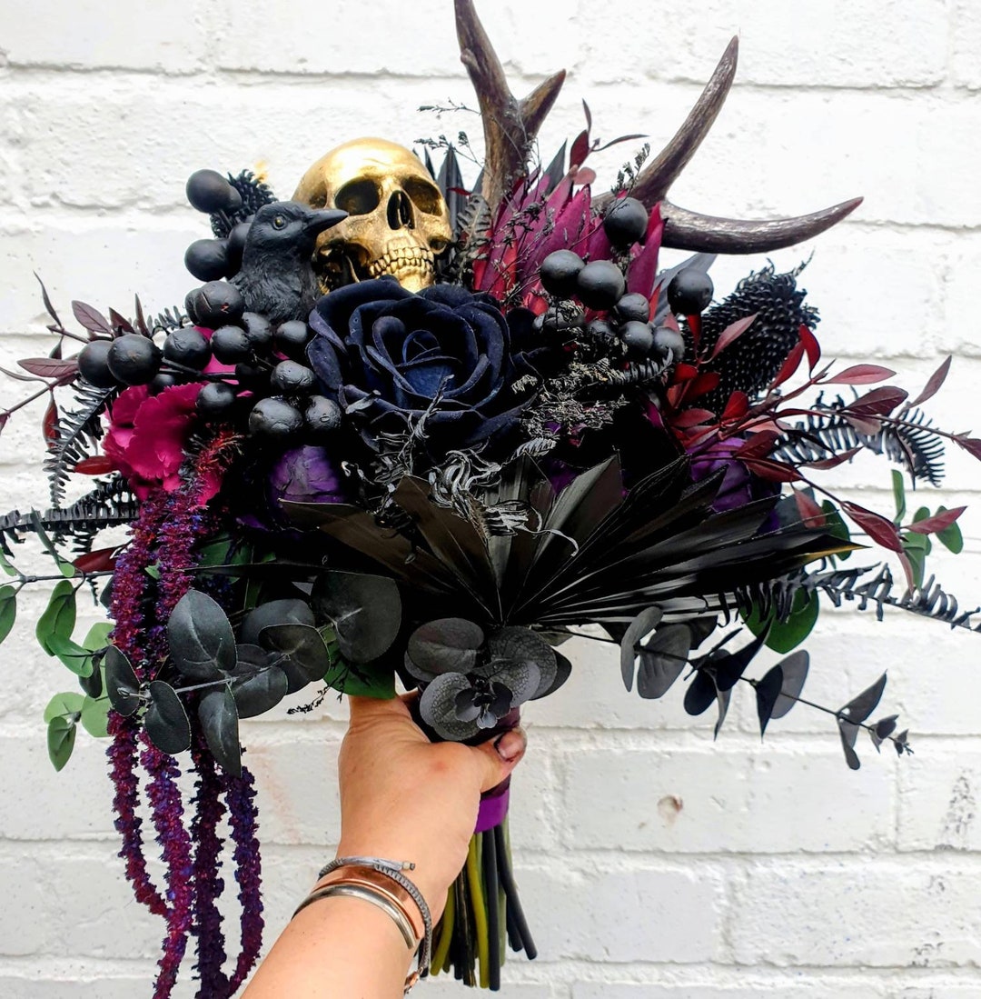 Raven Skull Floral Wedding Bouquet, Alternative Wedding, Alternative