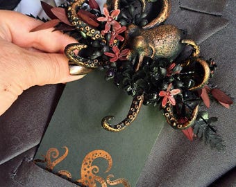 Ramo de bolsillo floral falso estilo steampunk gótico Kraken X1, ramillete de boda alternativo con ojal