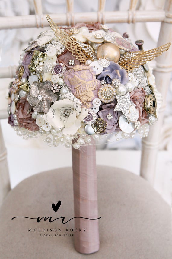 Mariage Fantaisie Magicien Inspiré Bouquet Nimporte Quelle Couleur Alternative Broche Bouquet Bouquet Fantaisiste Mariage Bouquet Floral Fleur