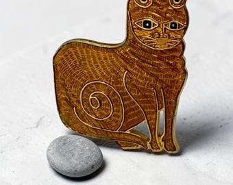 Vintage Cat Brooch | Fish & Crown Figural Tabby Pin Textured Gold Tone 1970s