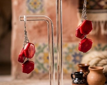 Orecchini pendenti modernisti Taxco in argento sterling con corallo rosso, pendenti geometrici a colonna, gioielli messicani d'epoca.