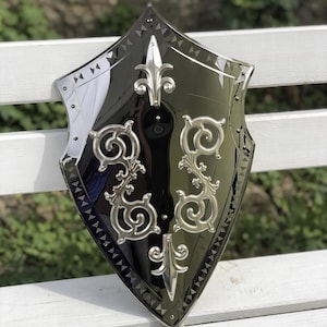 Medeltida riddaresköld, rostfritt stål LARP cosplay rustning
