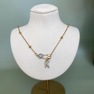 Personalisierte Initialen Kette Gold, Buchstaben Anhänger mit Zirkonia & Nazar Auge, Individuelle Halskette, Geschenk für Sie