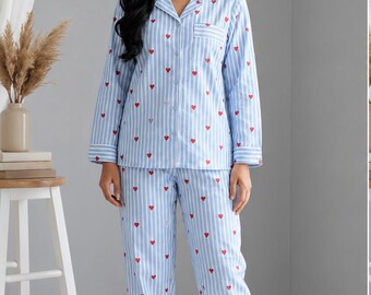 Conjunto de pijama de algodão com estampa de corações azuis | Roupa de dormir de manga comprida com botões