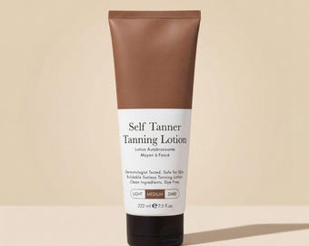 Loción corporal autobronceadora para una piel hidratada y con un brillo bronceado.