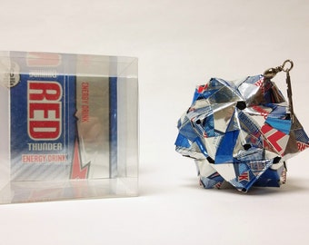 Gerecycled RODE THUNDER Energy Drink origami ornament//blikje kunst//geschenken//vakantie//kerst//upcycled gerecycleerd hergebruikte kunst