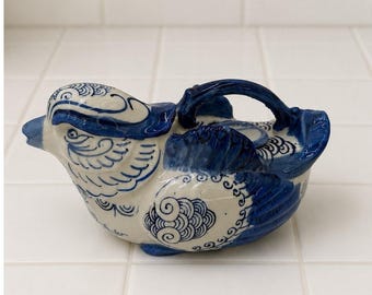Teiera/lattiera con decorazioni a forma di uccelli in stile Chinoiserie degli anni '70