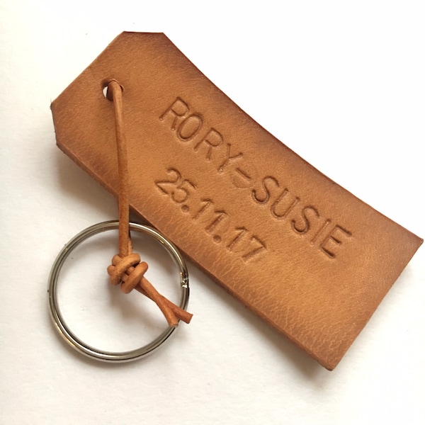 Personalised Leather Tags, Personalized Hand Stamped Leather Labels,Leather Keyrings, Personalised Keychain, Stocking stuffer