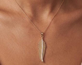 Collar con plumas pavé, colgante de hoja de plata con circonitas cúbicas, cadena para superponer, chapado en oro de 14 quilates.