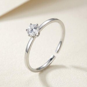CZ Solitärring Silver • Elegant Stapelring • Minimalistisk Justerbar Löftesring • Vattentät Gåva till Henne
