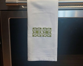 Pyrex-Inspired Embroidered Kitchen Towel: Verde Pattern