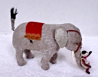 ゼンマイ式プラスチック製おもちゃのサル、2体セット - 両方とも動作