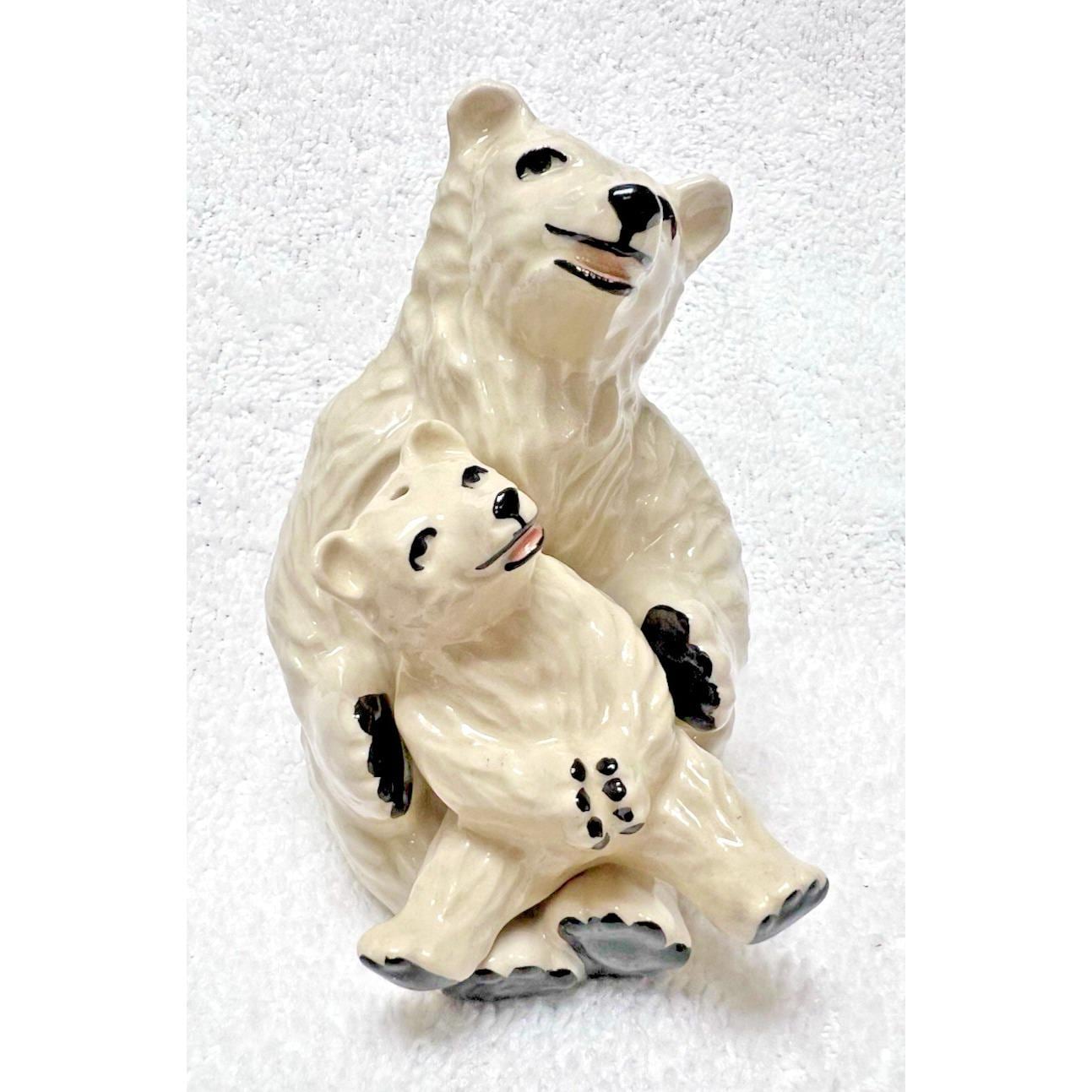 Ceramic Art Studios Mother and Child Polar Bear Hugger Salt Pepper