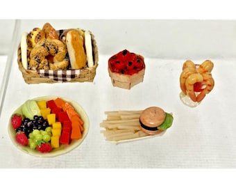 5 Miniature Dollhouse Toy Picnic Basket Snacks Food Drink Fruit Accessories