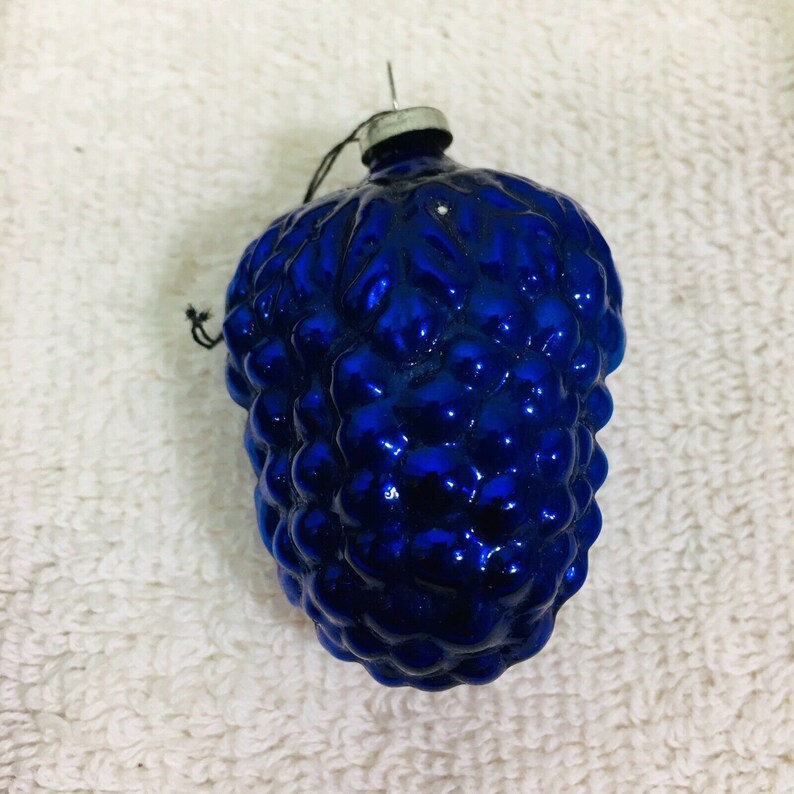 Older Glass Christmas Ornament Deep Purple Grape Cluster 1 34 In Japan Cap