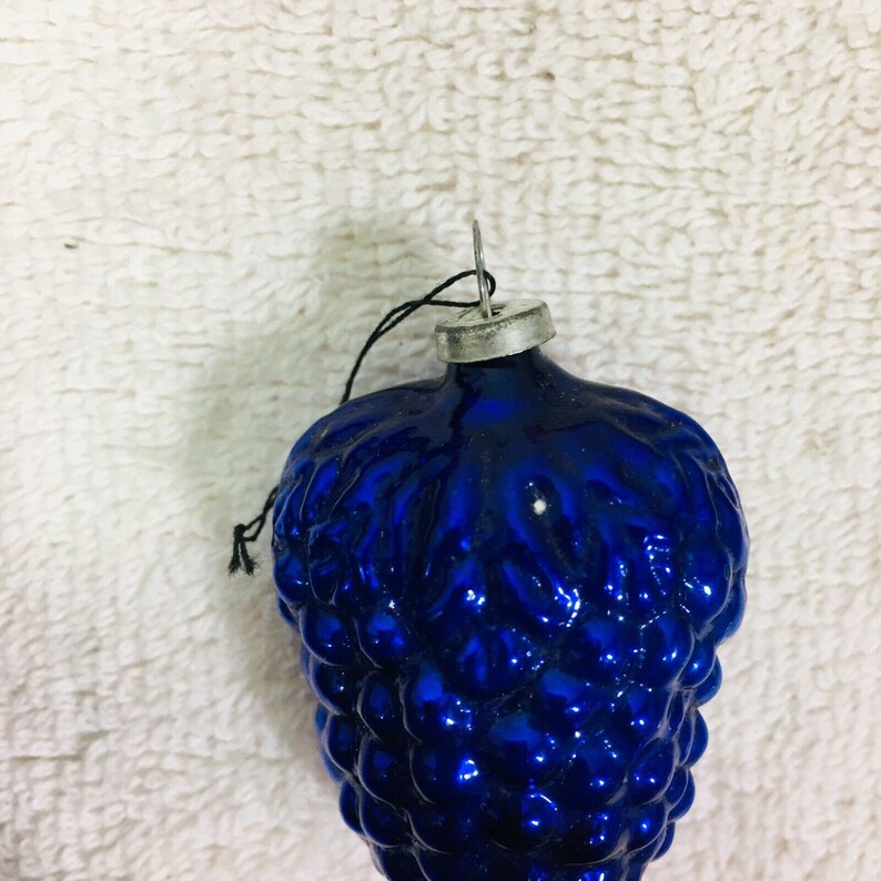 Older Glass Christmas Ornament Deep Purple Grape Cluster 1 34 In Japan Cap