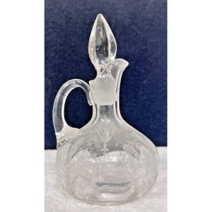 Cambridge Glass Rose Point Cruet w Orig Gound Stopper Stunning