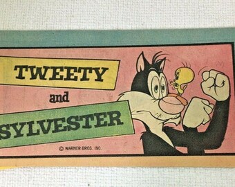 Tweety Bird & Sylvester 1961 Miniature Cartoon Book T43