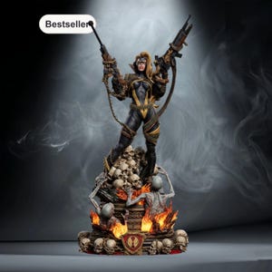 Könnte beinhalten: Detaillierte Figur einer weiblichen Figur in einem schwarz-goldenen Kostüm, die zwei große Maschinengewehre hält. Die Figur steht auf einem Haufen aus Schädeln und Flammen, mit dem Wort "Bestseller" in einem weißen Oval.