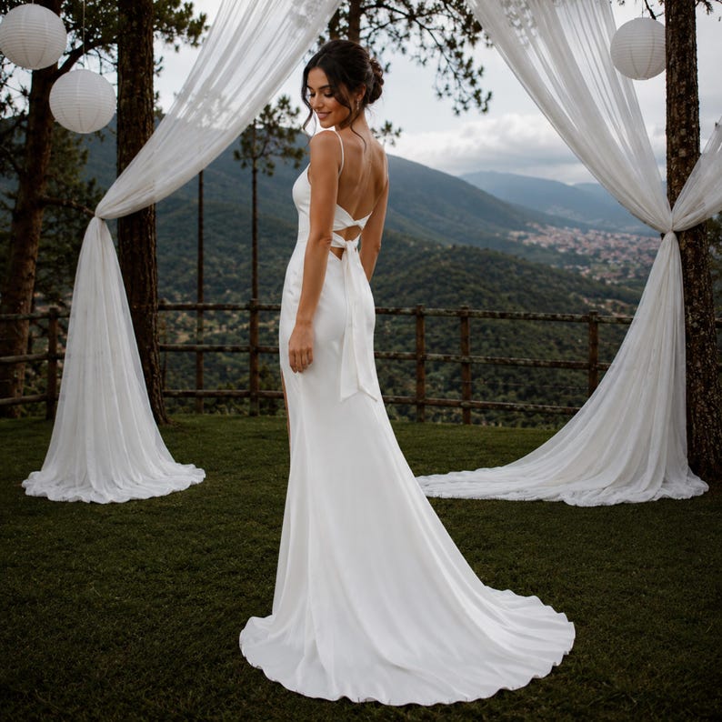 Minimalist Wedding Dress, Satin Bridal Gown, Open Back Design, Beach Bride, Elopement Dress
Satin Wedding Dress, Cowl Neck Bridal Gown, Open Back Dress, Beach Wedding Dress, High Slit