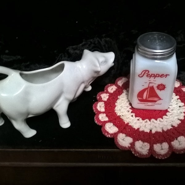 McKee Roman Arch Pepper Shaker With Red Sailboat, White Porcelain Cow Creamer & Hot Pad Holder Complete Set