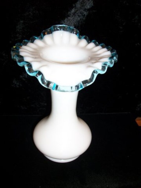 Aqua Crest 4 1/2 Vase-Fenton Art Glass