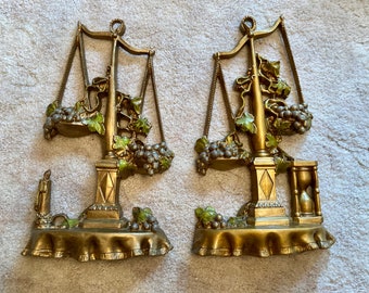 Syroco Plaques Set of 2