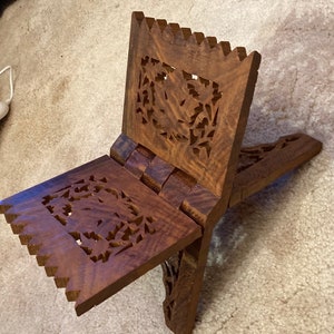 India Hand Carved Stand to Display Items