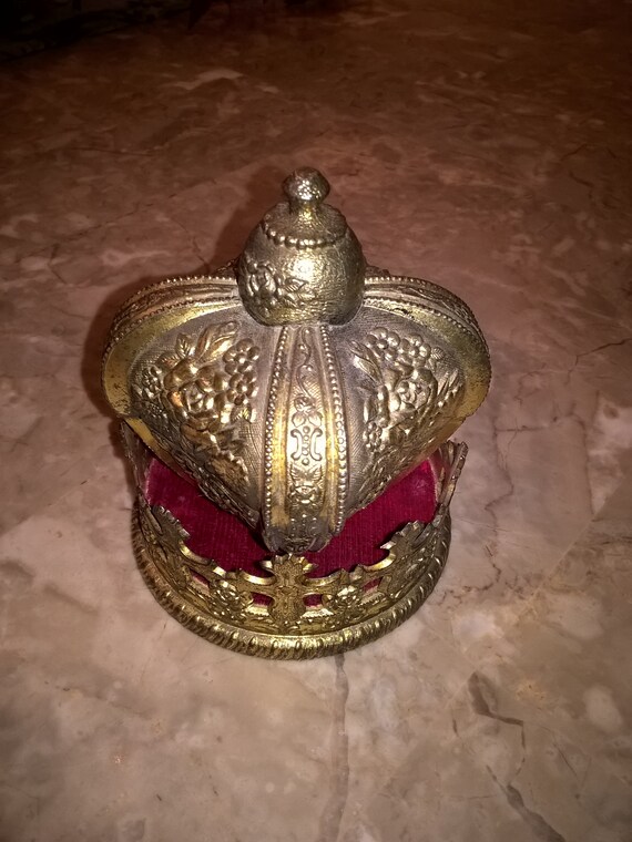 Crown Jewelry Music Box
