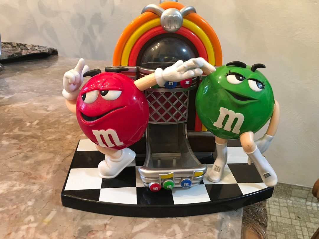 Collectible OLD M&M CANDY DISPENSER GREEN RED DANCING JUKEBOX