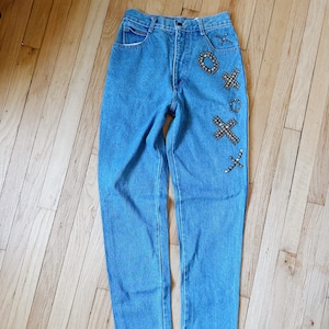 Vintage Strass XOXO Jeans | Taille: 66 cm