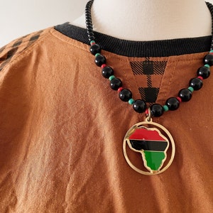 Vintage Beaded Pan-Africa Necklace | 20&quot; Length