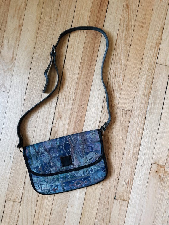 Vintage Tapestry Crossbody