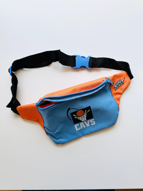 90s Cleveland Cavs Fanny Pack | Waist: up to 47"