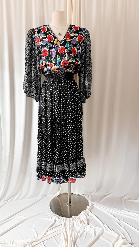 1980s Mixed Pattern Ruffle Edge Maxi | Size M