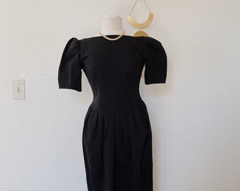 Vintage Oscar de La Renta Bow-back Dress