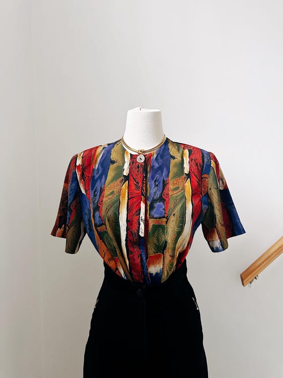 Colorful Abstract S/S Blouse | Size SM